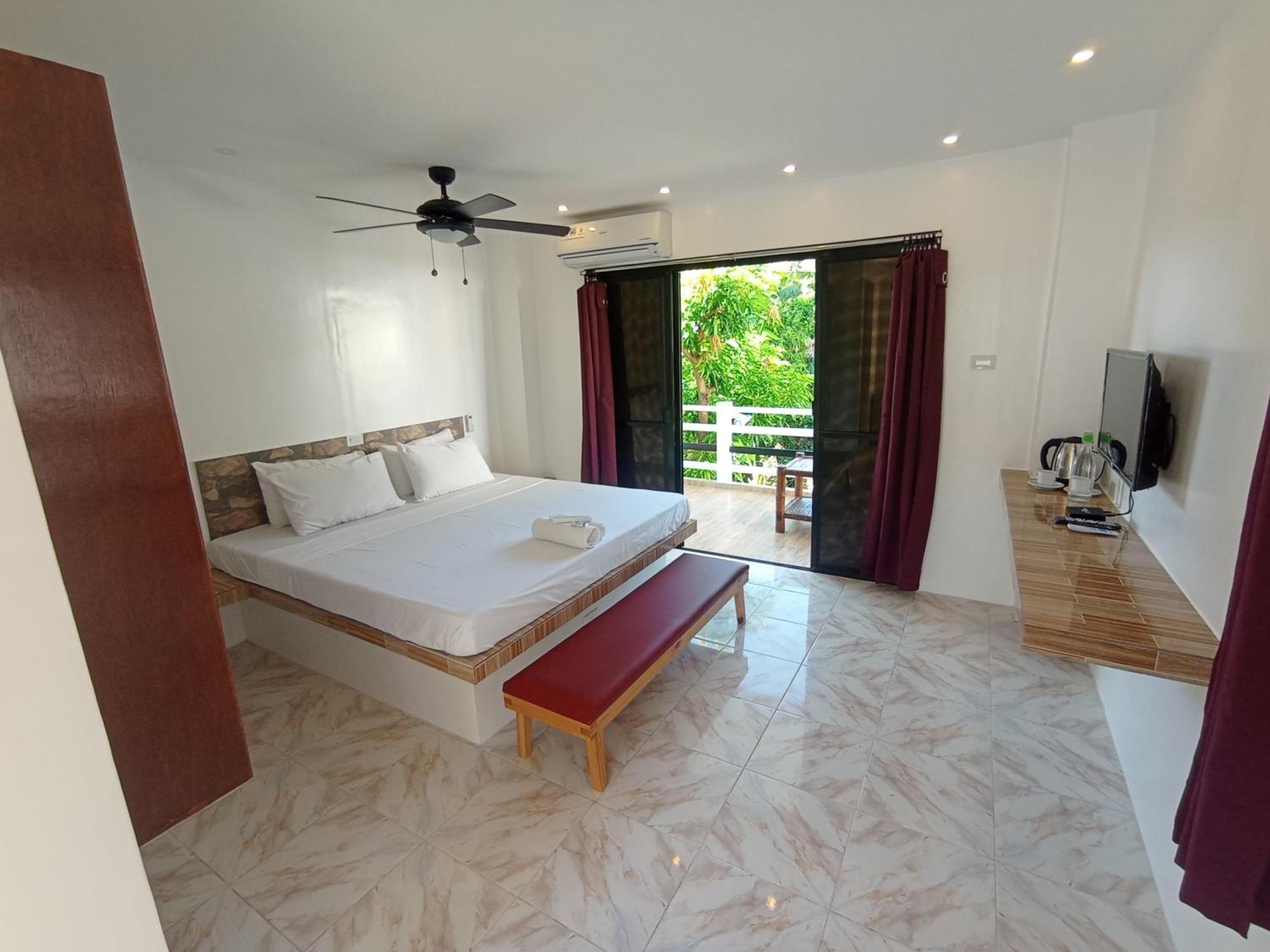 Jalyn'S Resort Sabang Puerto Galera Extérieur photo