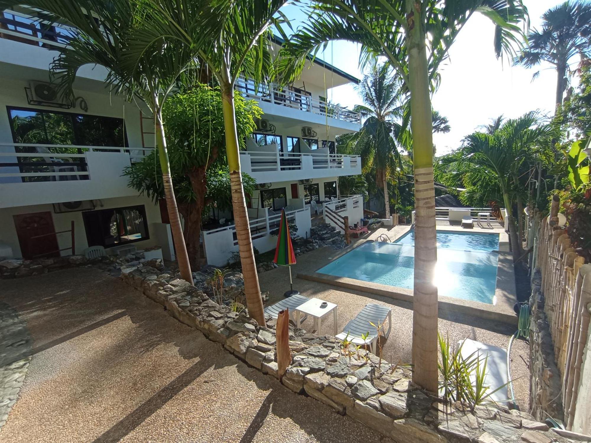 Jalyn'S Resort Sabang Puerto Galera Extérieur photo